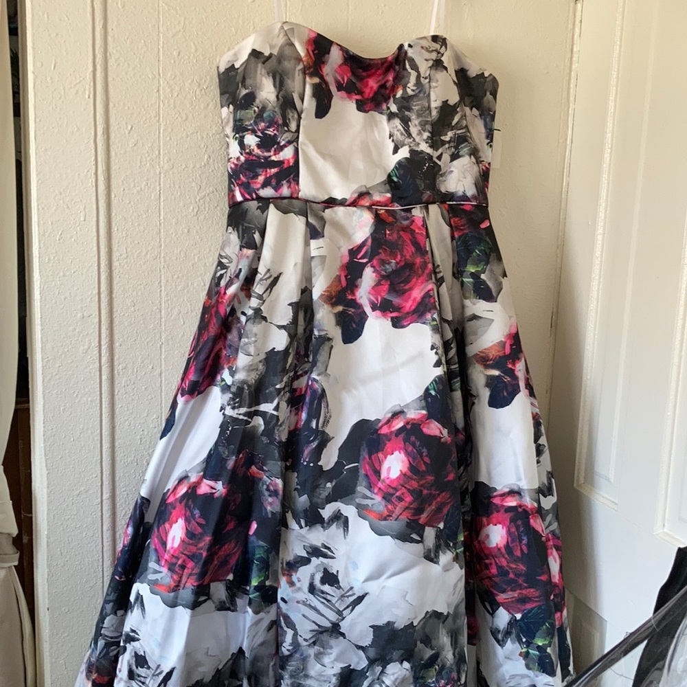 Wedding guest or prom dress